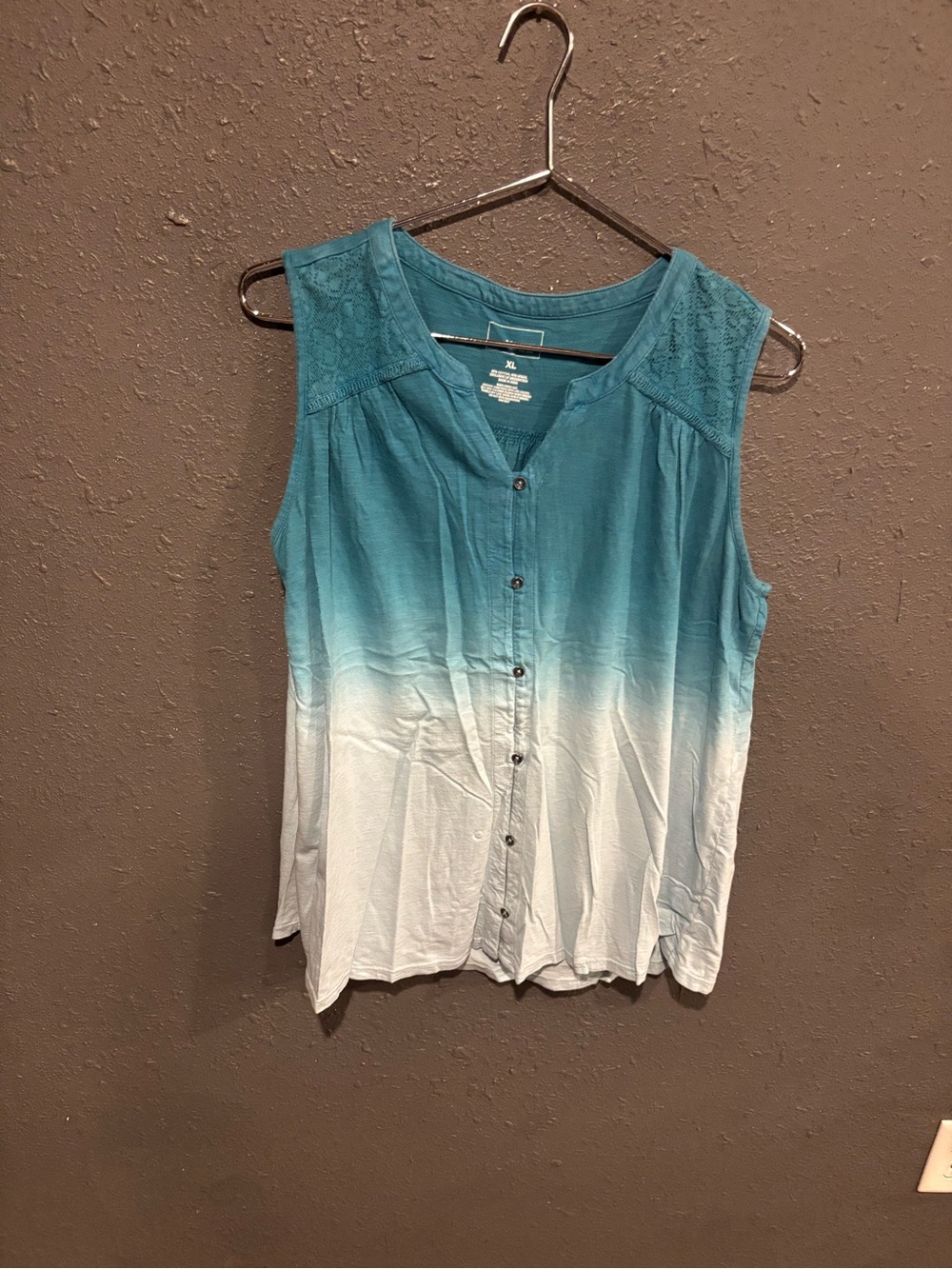 Sonoma Teal to White Ombre Sleeveless Button-Front Blouse